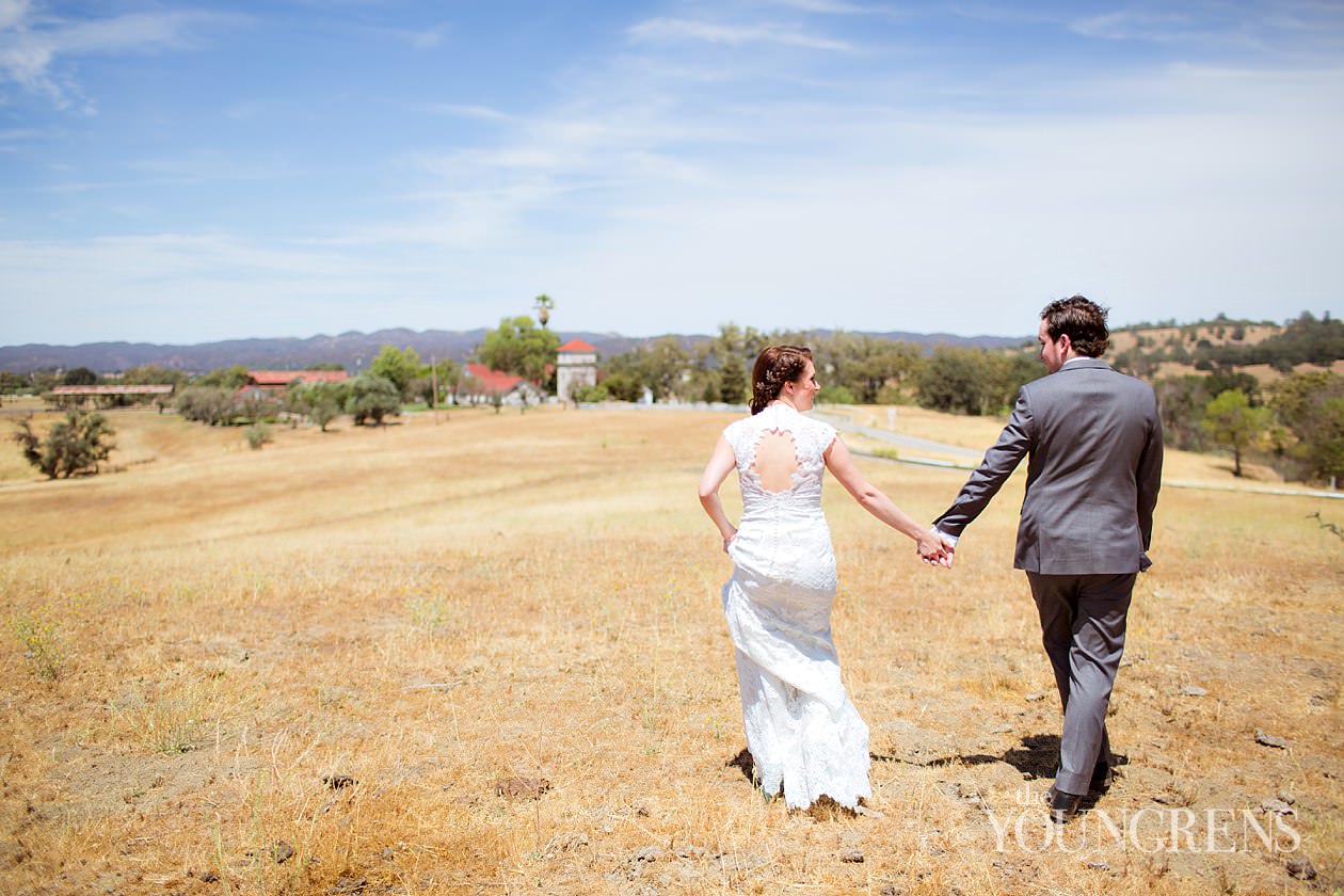 Santa Margarita Ranch Wedding, Photography by The Youngrens santa margarita ranch wedding, san luis obispo wedding, central coast wedding, ranch wedding, rustic wedding, barn wedding, central california wedding, santa margarita wedding, barn reception, field wedding images, oak trees wedding images